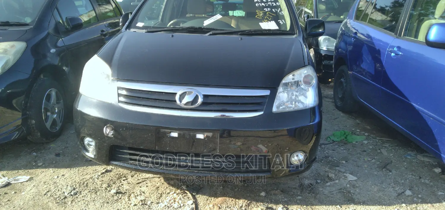 Toyota Raum 2011 Black
