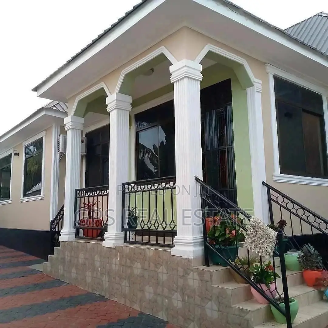 130mil ( House for Sale at Tegeta Mivumoni)