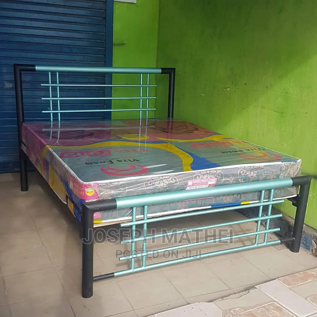Vitanda Vya Sofa Na Chuma
