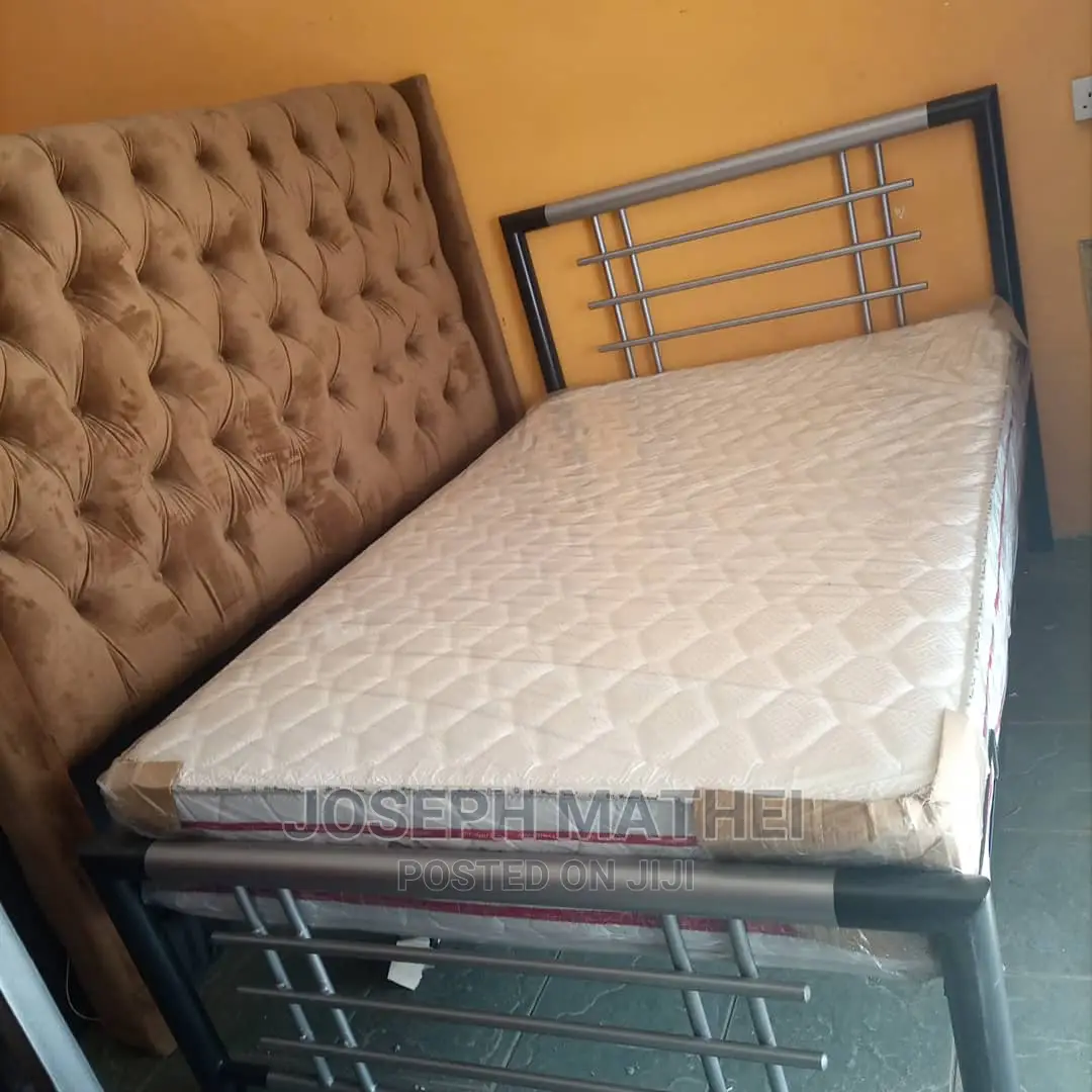 Vitanda Vya Sofa Na Chuma
