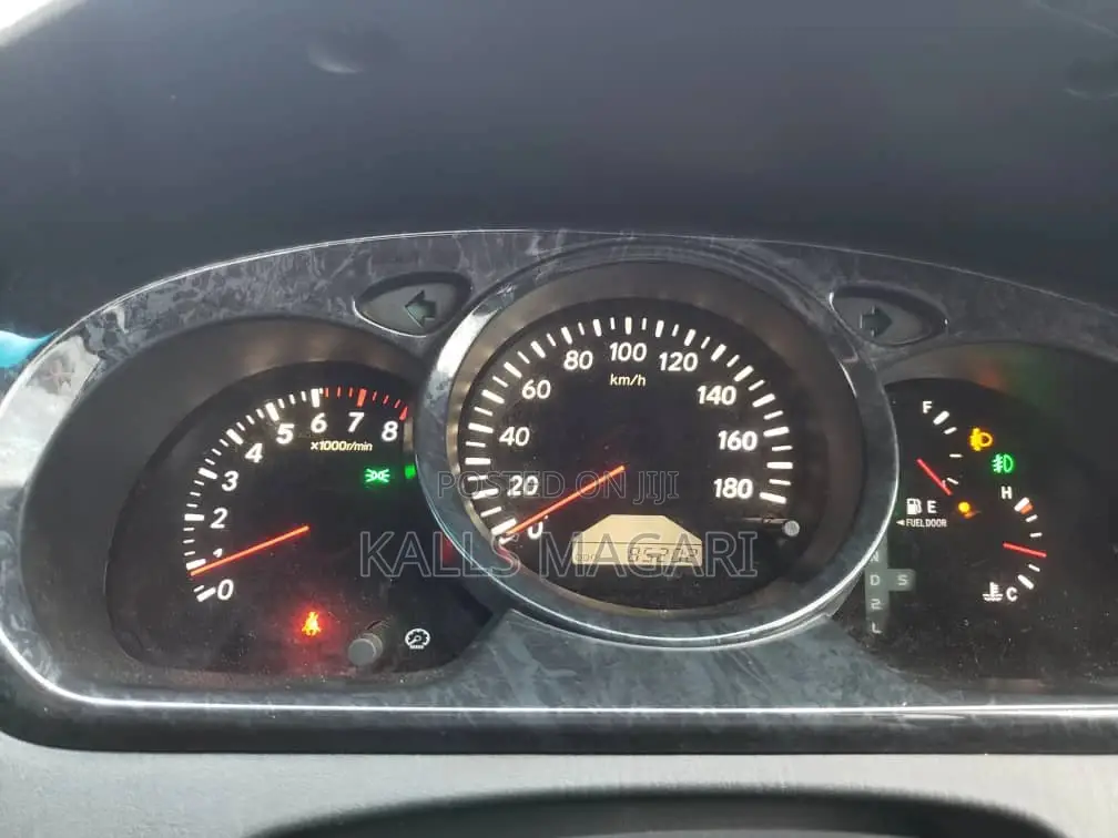 Toyota Kluger 2003 Silver