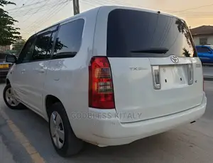 Toyota Probox 2002 White