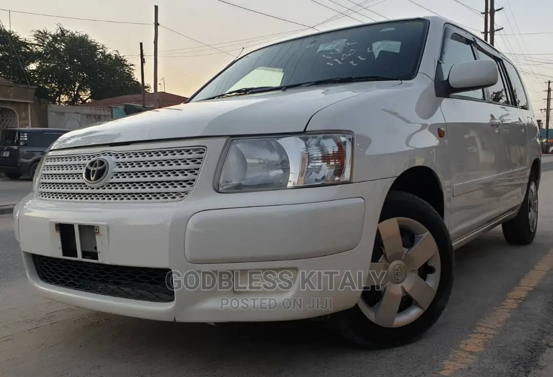 Toyota Probox 2002 White