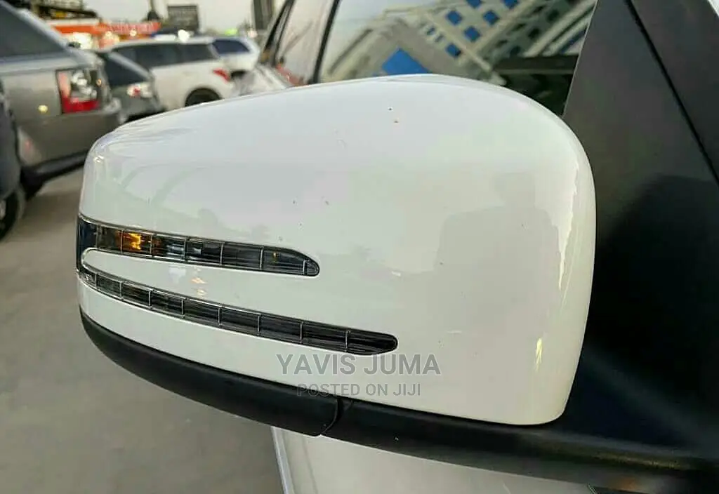 Mercedes-Benz C200 2012 White