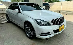 Mercedes-Benz C200 2012 White
