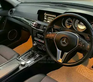 Mercedes-Benz C200 2012 White