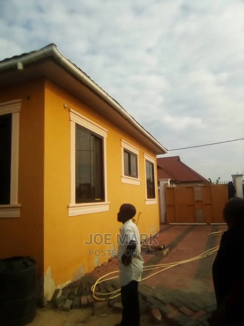 Furnished 3bdrm House in Mark Real Estate, Bunju for Sale
