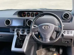Toyota Corolla Rumion 2010 Black
