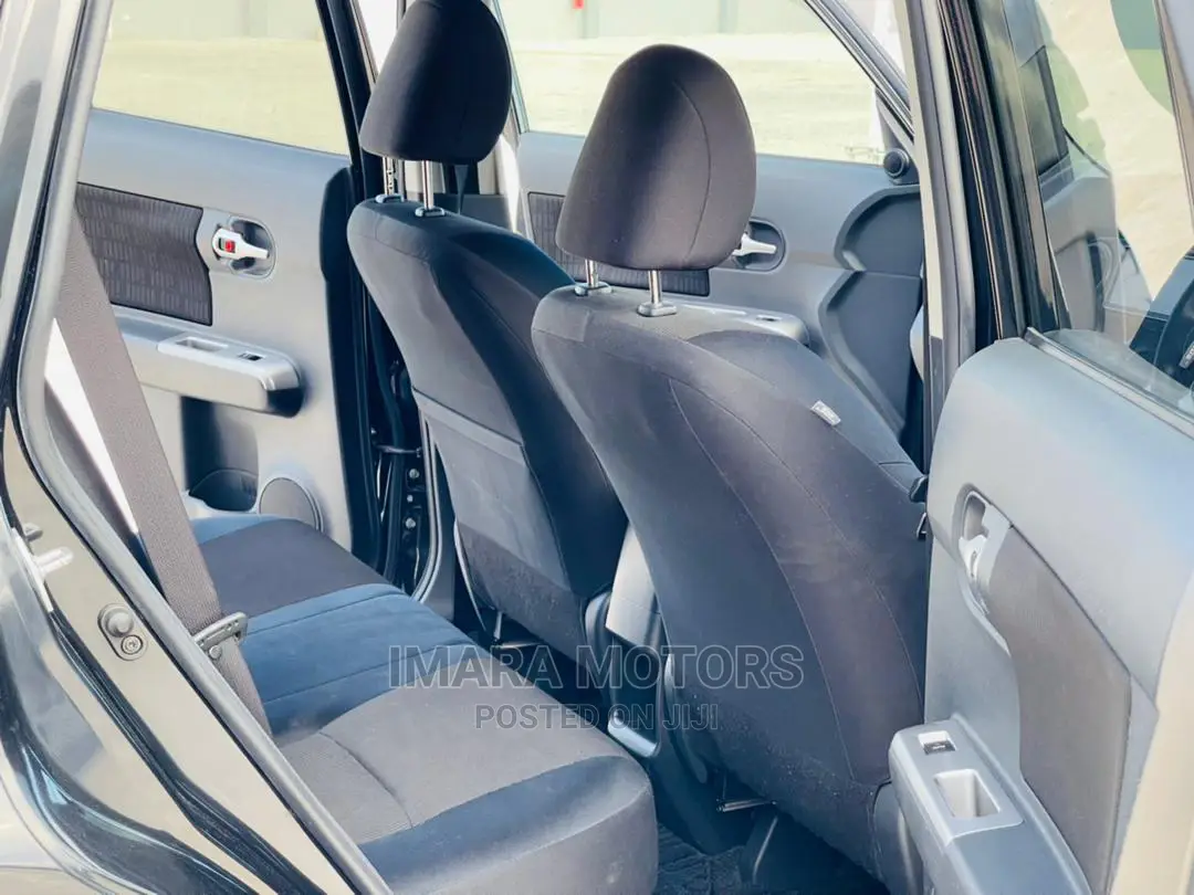 Toyota Corolla Rumion 2010 Black