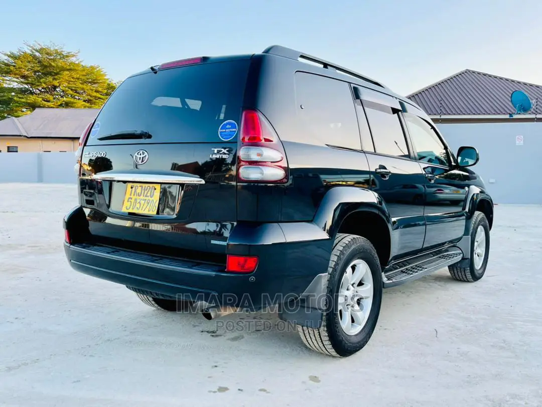 Toyota Land Cruiser Prado 2006 Black