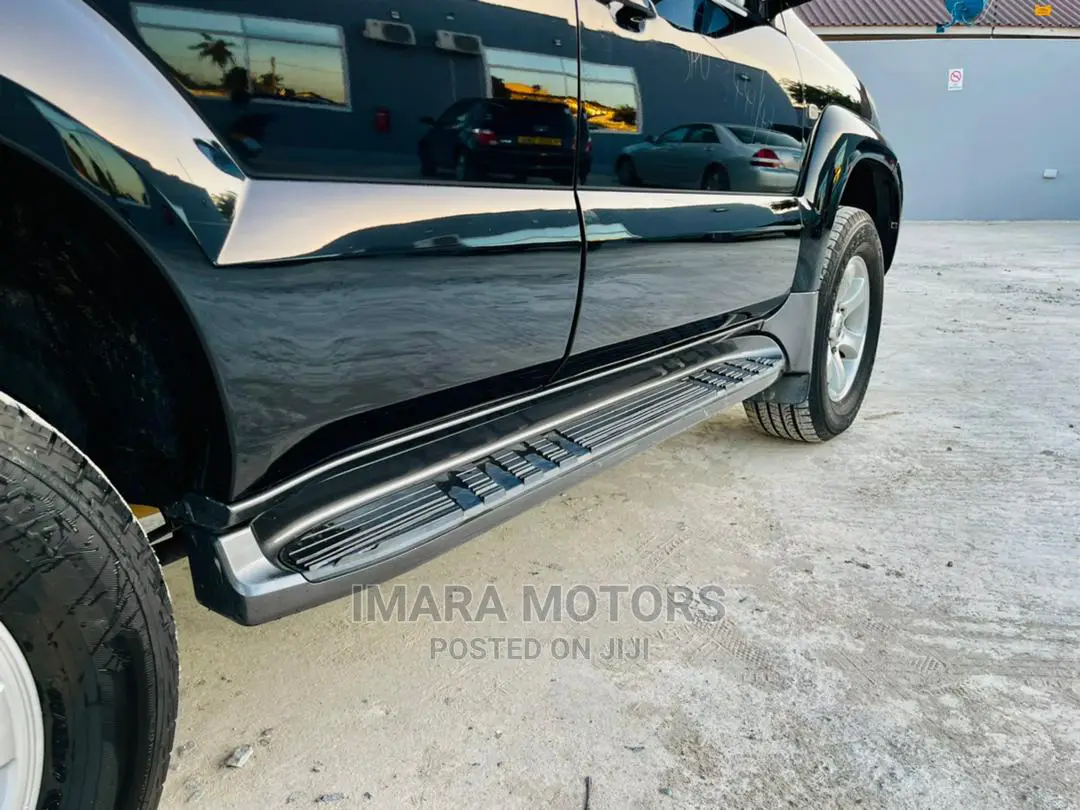 Toyota Land Cruiser Prado 2006 Black