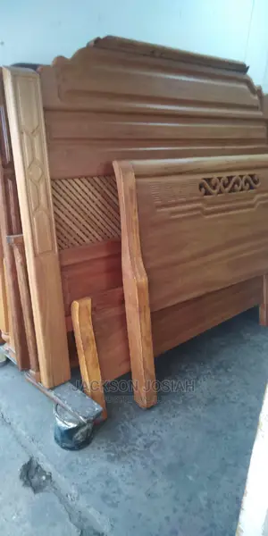 Vitanda Vya Mninga Na Mkongo