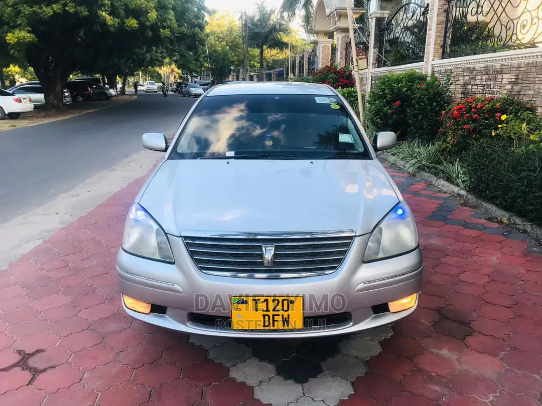 Toyota Corona 2004 Silver