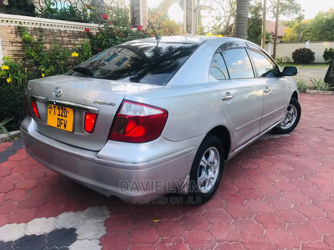 Toyota Corona 2004 Silver