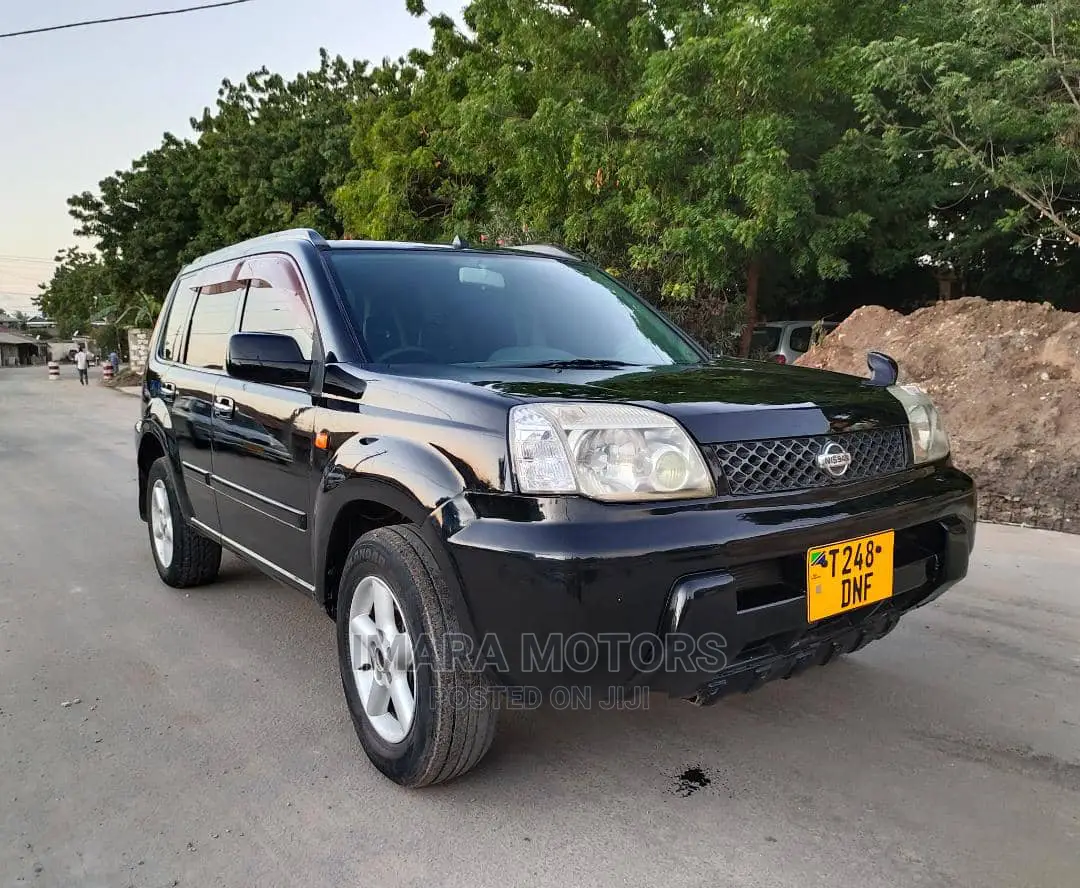 Nissan X-Trail 2004 Black