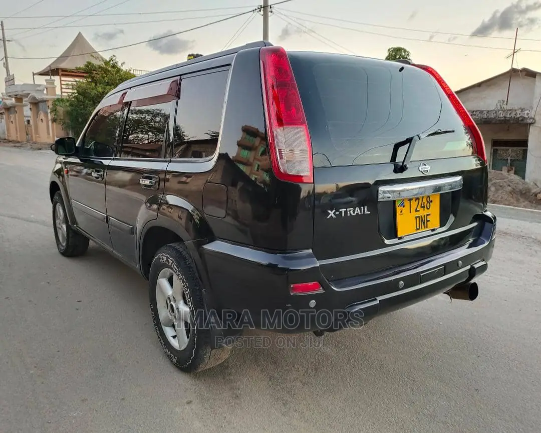 Nissan X-Trail 2004 Black