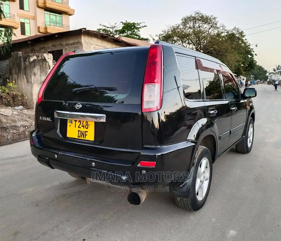 Nissan X-Trail 2004 Black