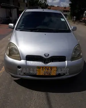 Toyota Vitz 2004 Gray