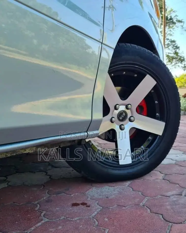 Toyota Alphard 2008 Silver
