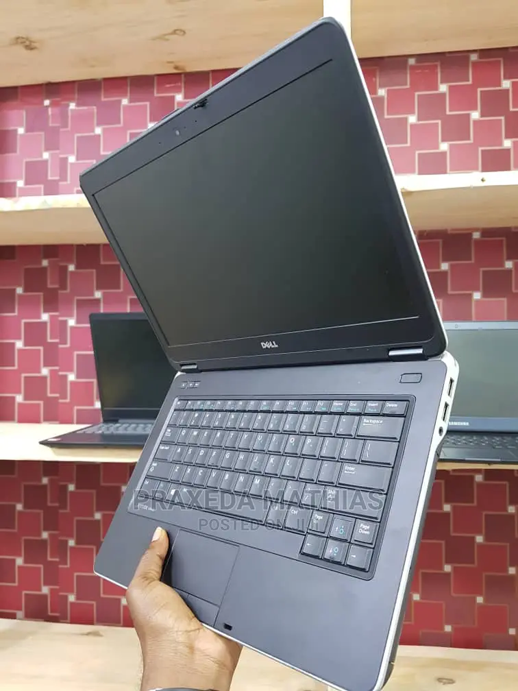 Laptop Dell Latitude E6440 4GB Intel Core I5 HDD 500GB