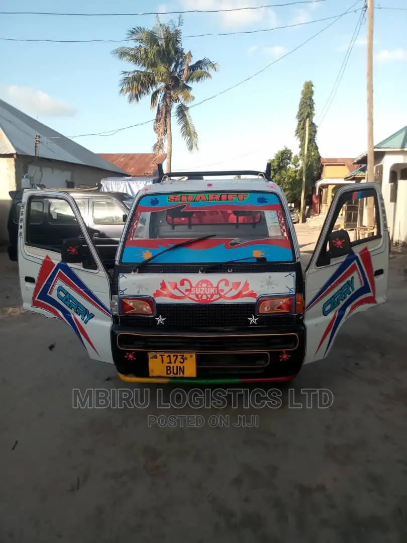 Suzuki Van 1999 White