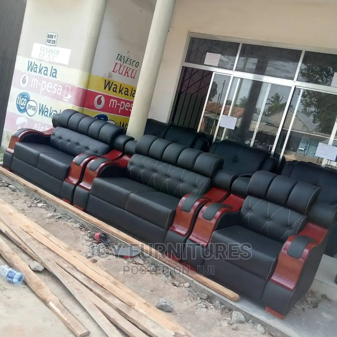 Big-Show Sofa Style