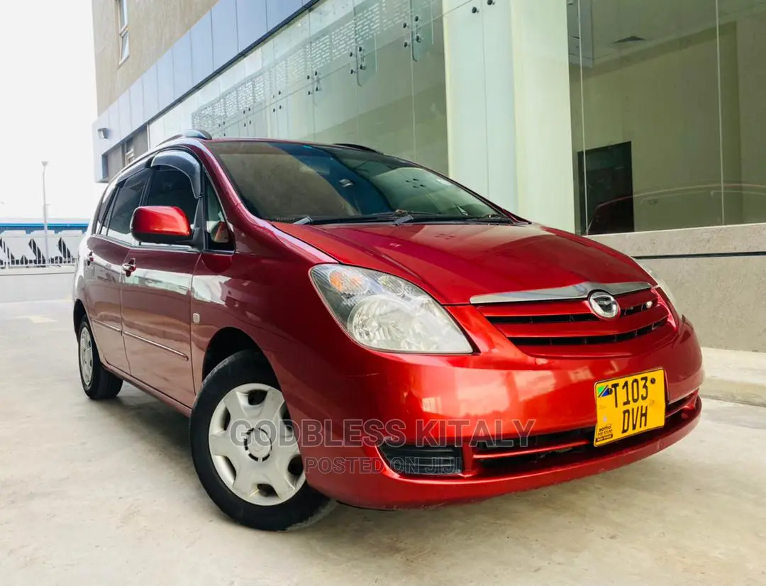 Toyota Corolla Spacio 2004 Purple