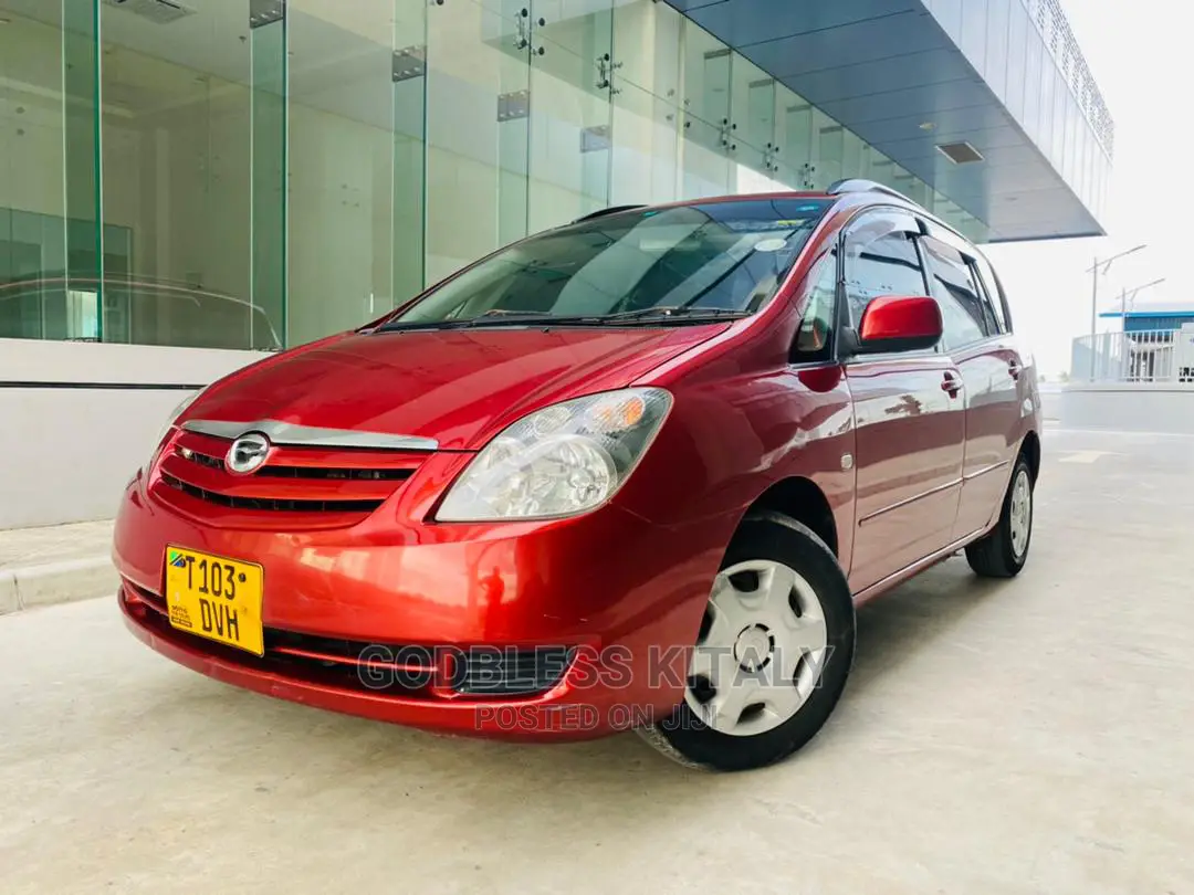 Toyota Corolla Spacio 2004 Purple