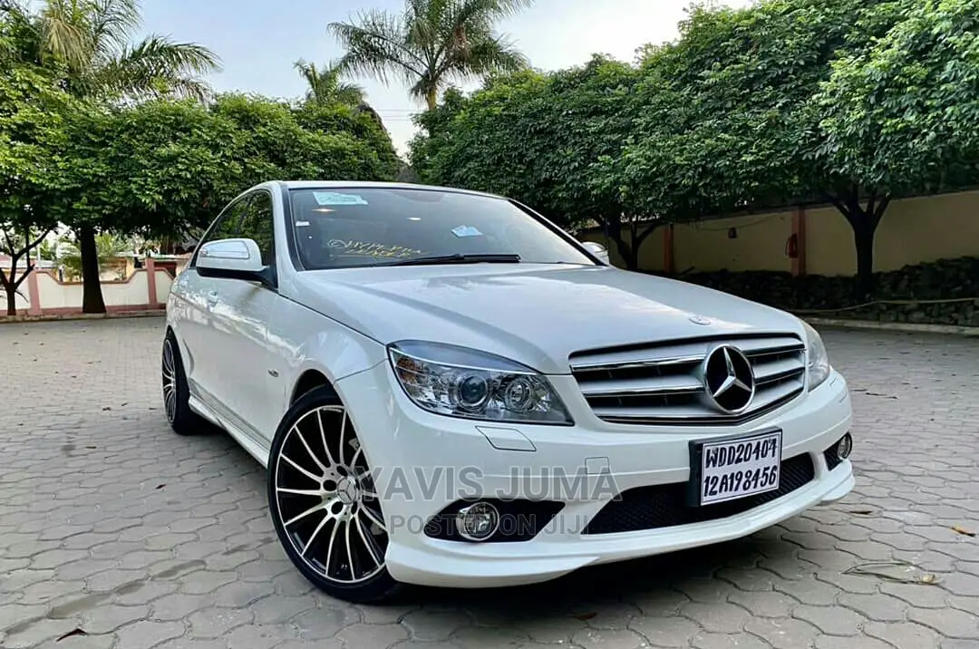Mercedes-Benz C200 2008 White