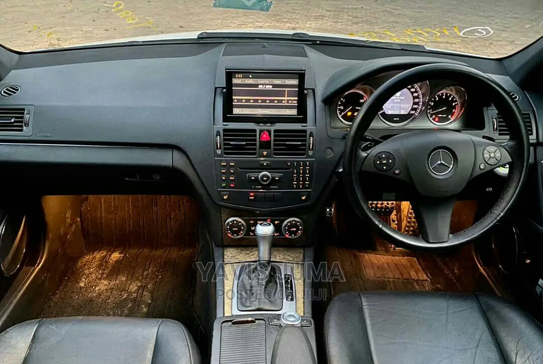 Mercedes-Benz C200 2008 White