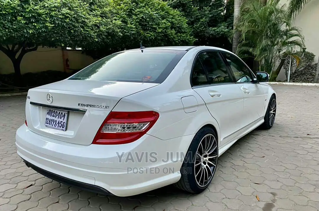 Mercedes-Benz C200 2008 White
