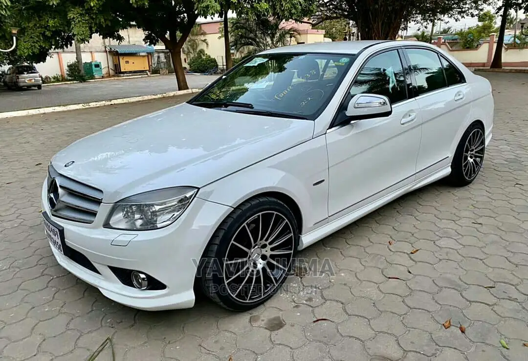 Mercedes-Benz C200 2008 White