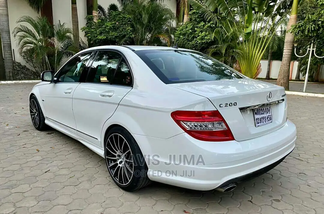 Mercedes-Benz C200 2008 White