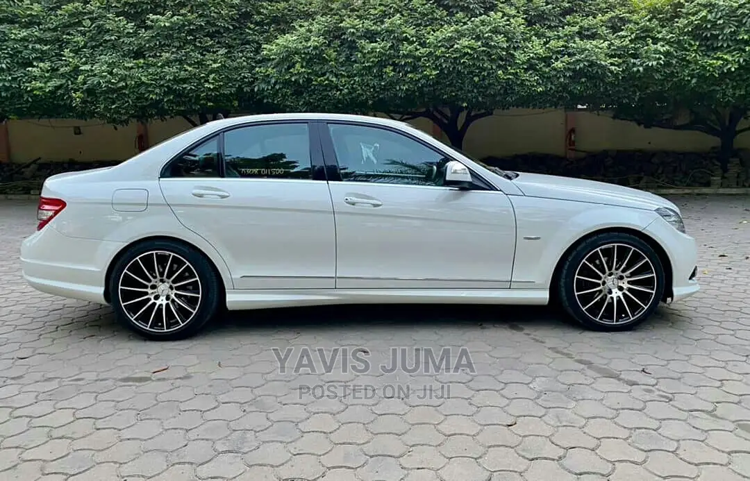 Mercedes-Benz C200 2008 White