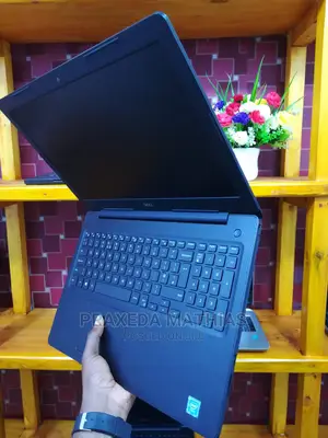 Laptop Dell Inspiron 15 5000 4GB Intel Core I3 HDD 500GB