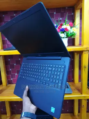 Laptop Dell Inspiron 15 5000 4GB Intel Core I3 HDD 500GB