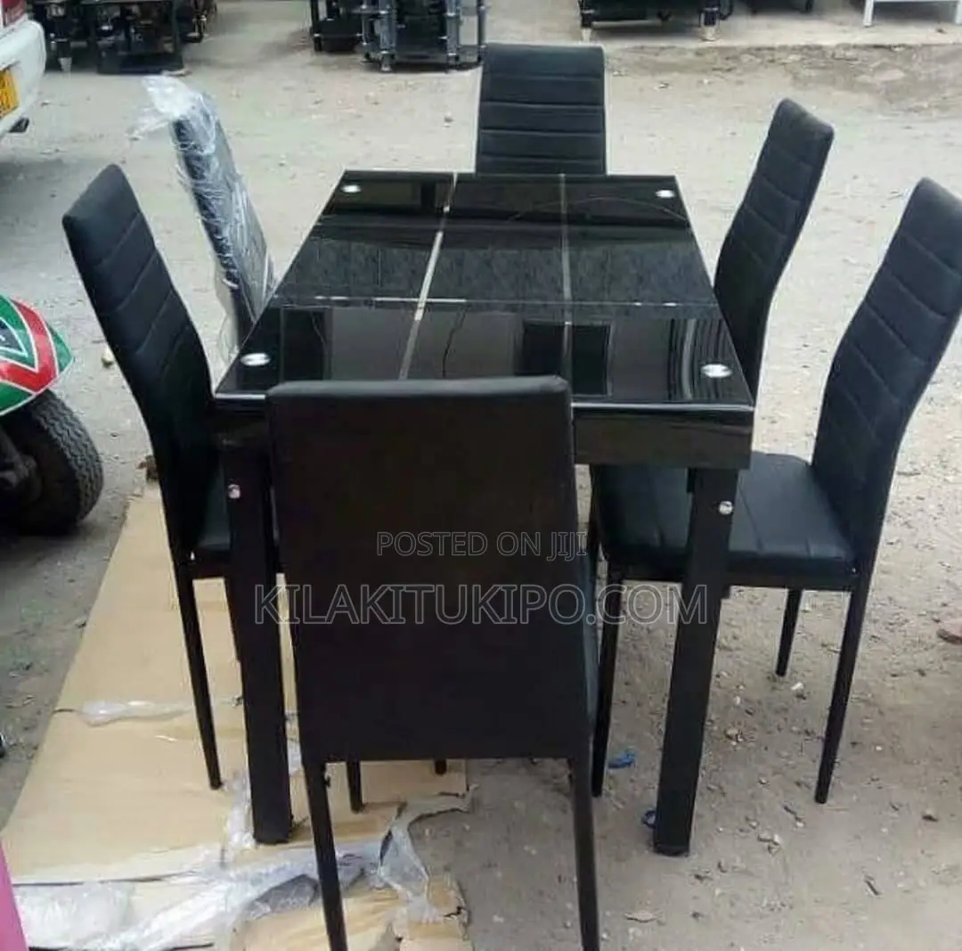 Dinning Table With Six Chairs