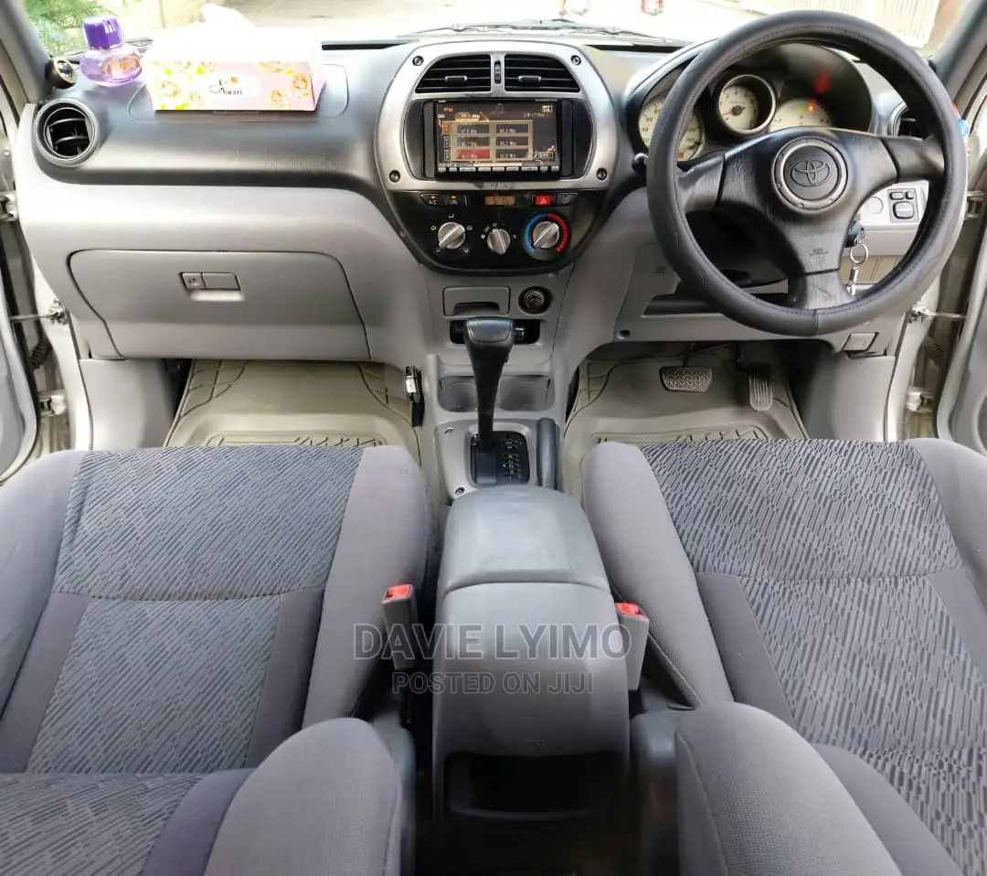 Toyota RAV4 2004 Silver