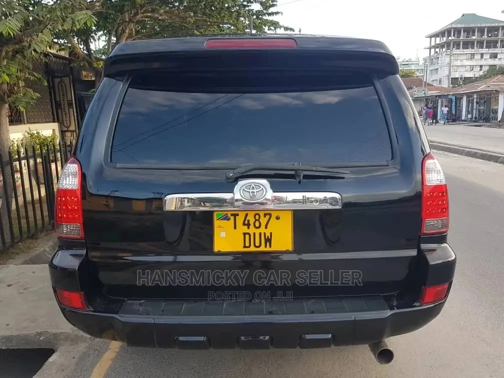Toyota Hilux 2006 Black