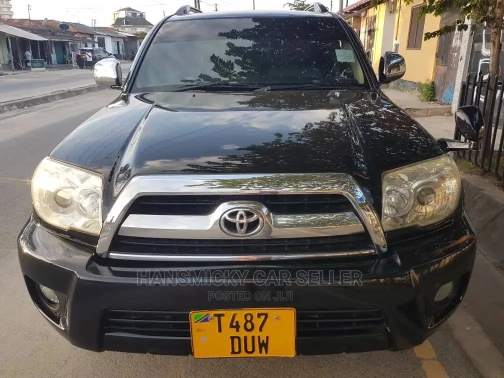Toyota Hilux 2006 Black