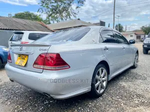 Toyota Crown 2005 Royale Silver