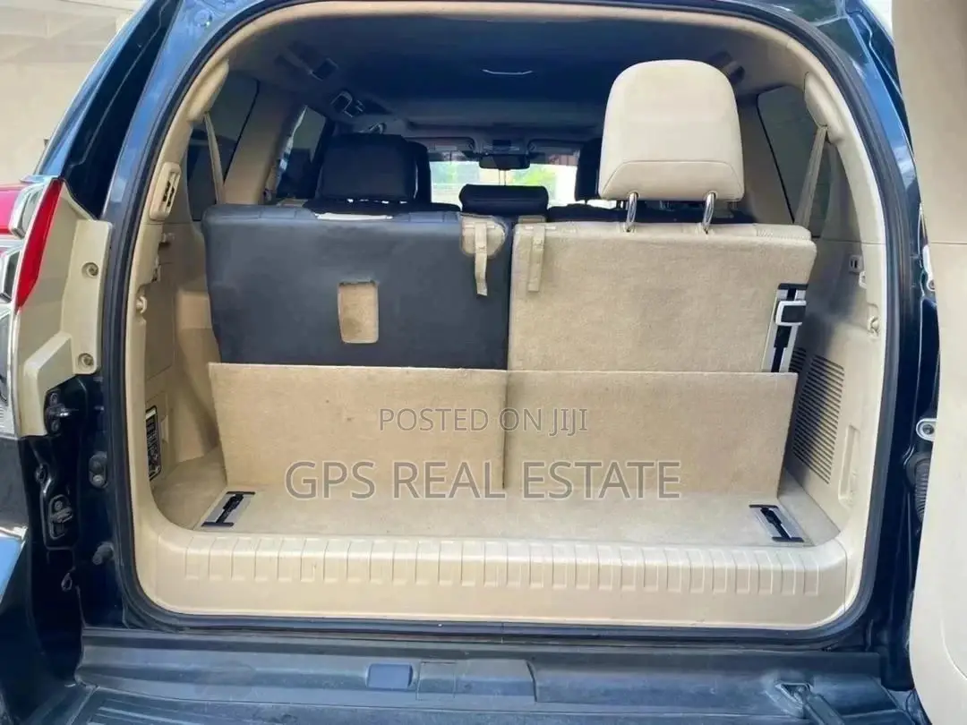 Toyota Land Cruiser 2009 4.7 VX-R Black