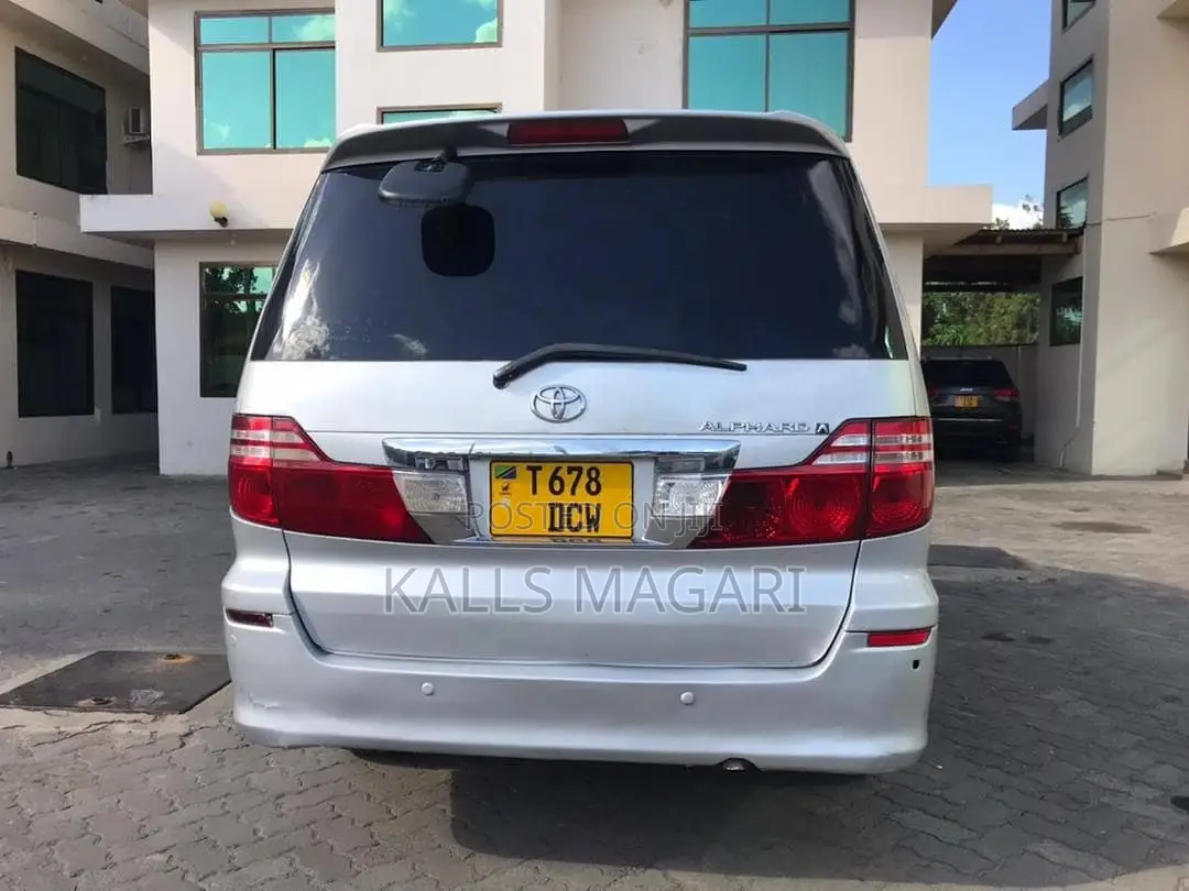 Toyota Alphard 2004 Gray