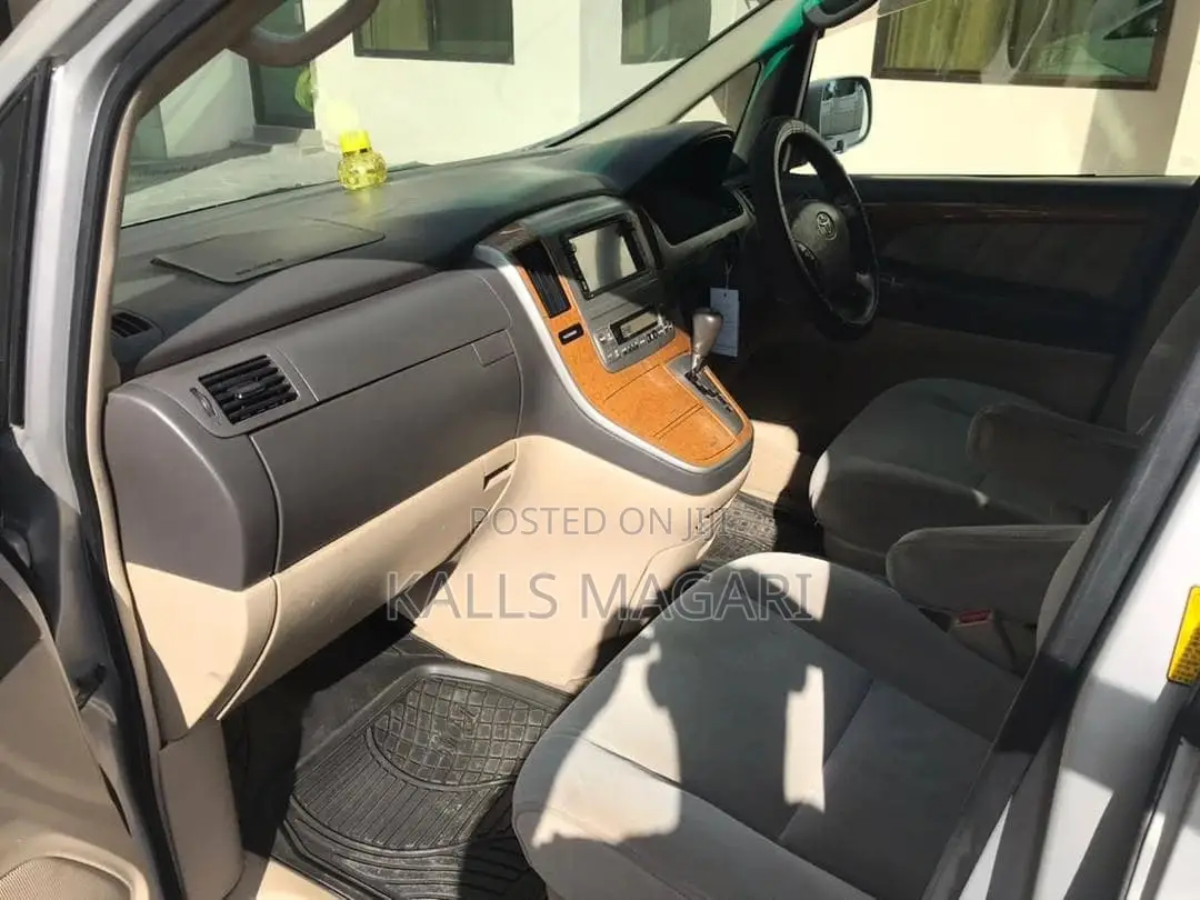 Toyota Alphard 2004 Gray