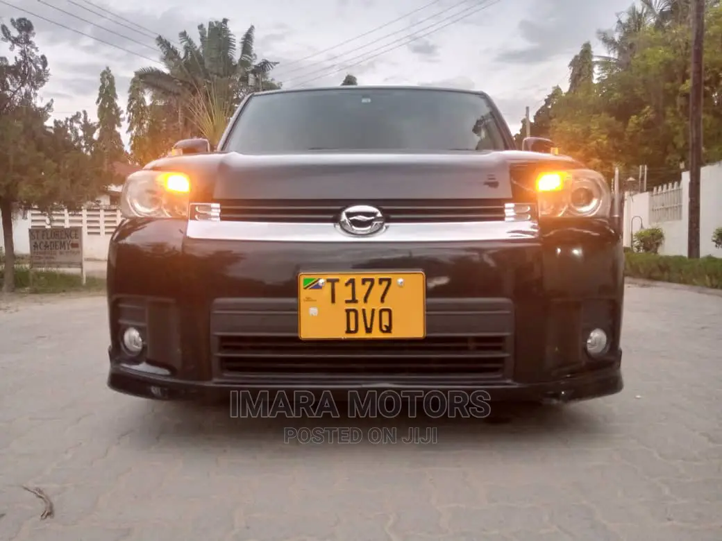 Toyota Corolla Rumion 2010 Black