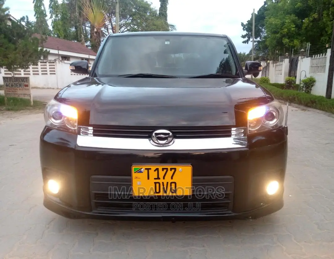 Toyota Corolla Rumion 2010 Black