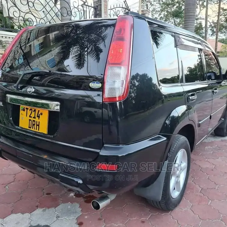 Nissan X-Trail 2002 Black
