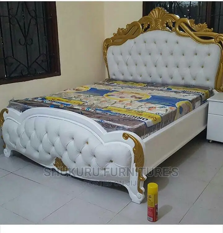 Royal Classic Bed