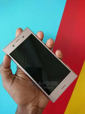 New Sony Xperia XZ1 64 GB Silver