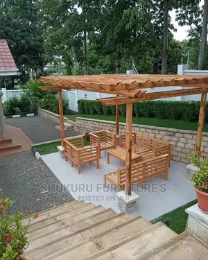 Mninga Benches Design 